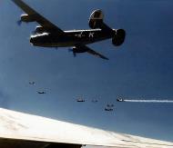 Asisbiz 42-52537 B-24H Liberator 464BG778BS Ruthie the Raider later lost over Germany 5th Feb 1945 01